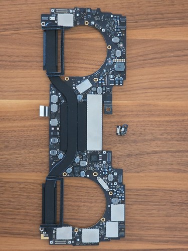 Macbook pro a1706 2017 - 13",