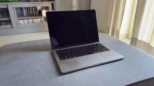 Apple macbook pro m2 - apple,