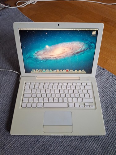 Apple macbook 33 8 - (a1181), 33,8