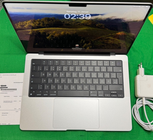 Macbook pro pollici - pro, 14